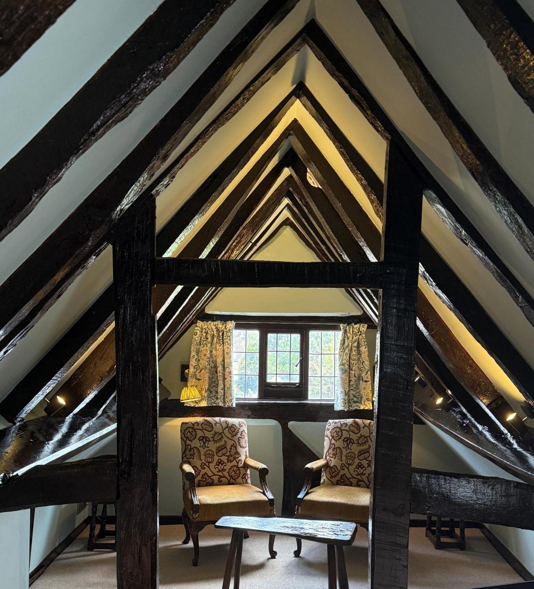 Ockenden Manor & 3* Cuckfield