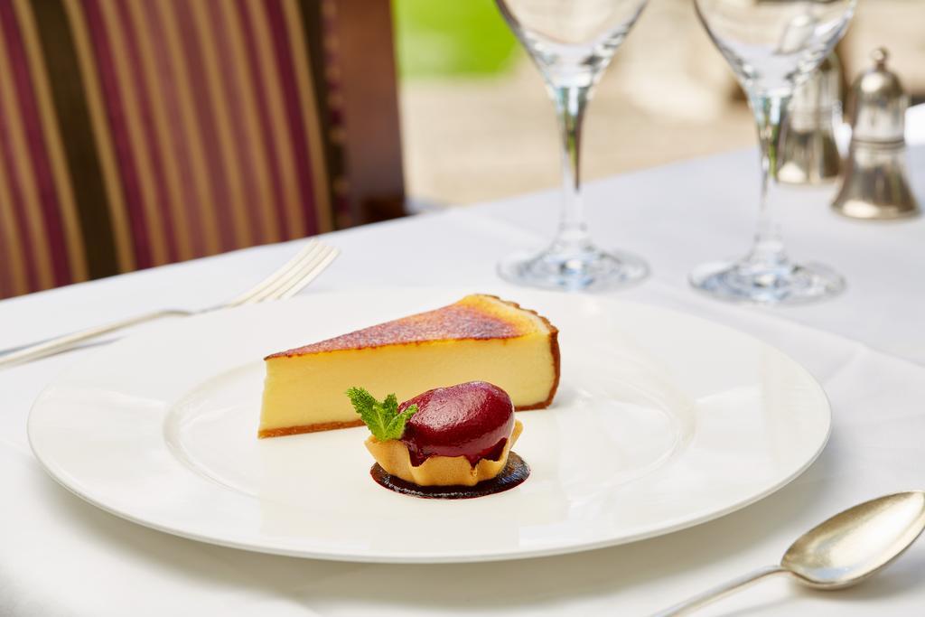 Ockenden Manor Hotel&spa 4*