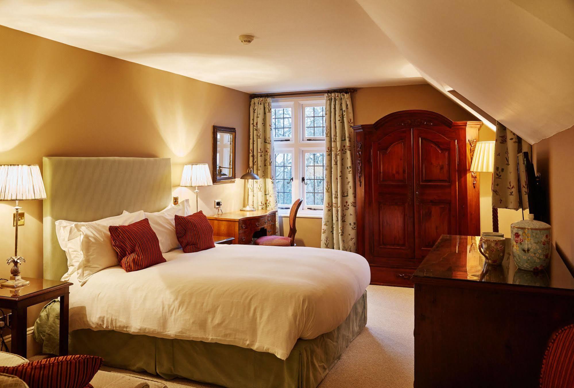 Hotel Ockenden Manor & 3*